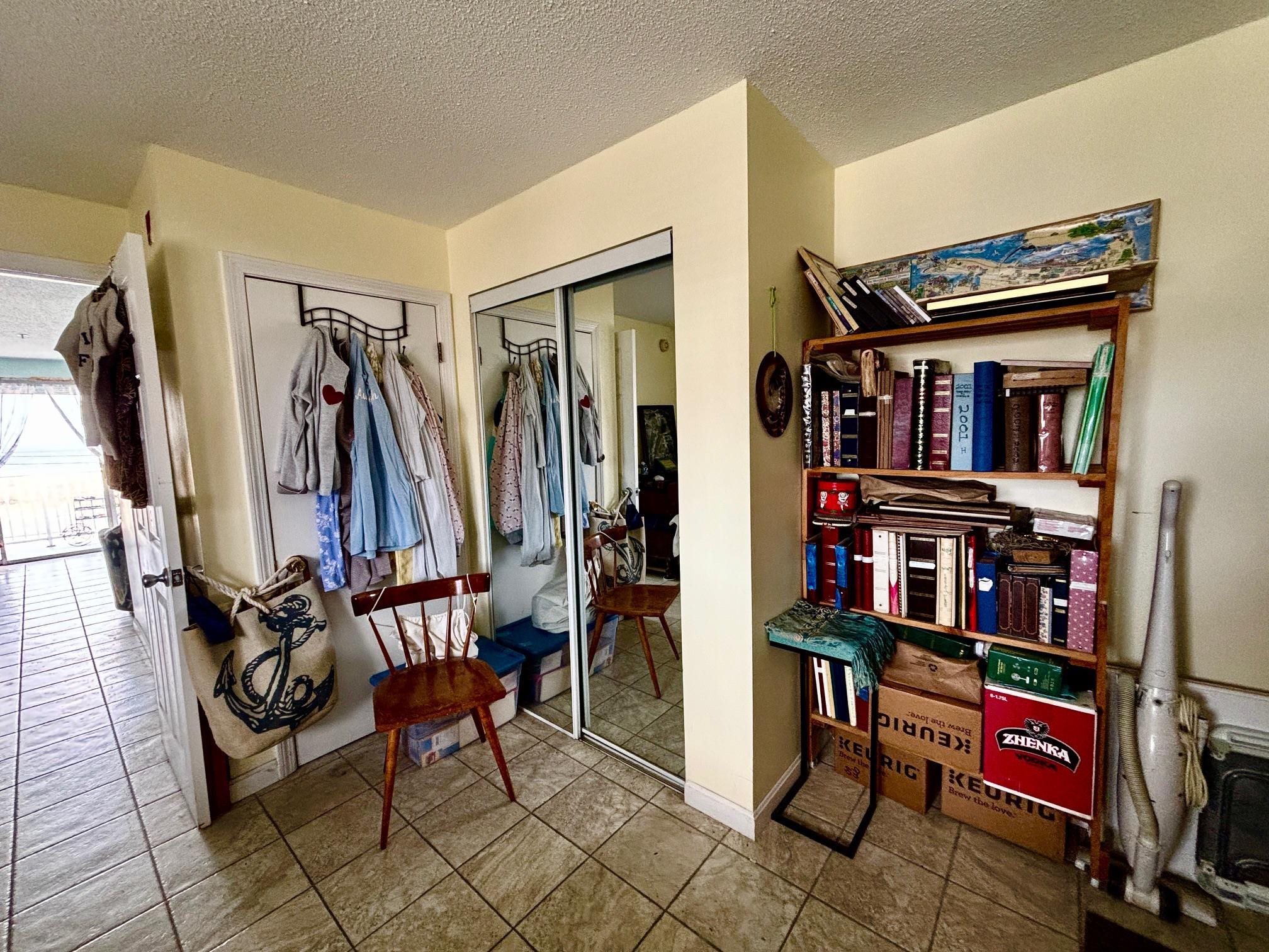 933 Ocean Boulevard 308