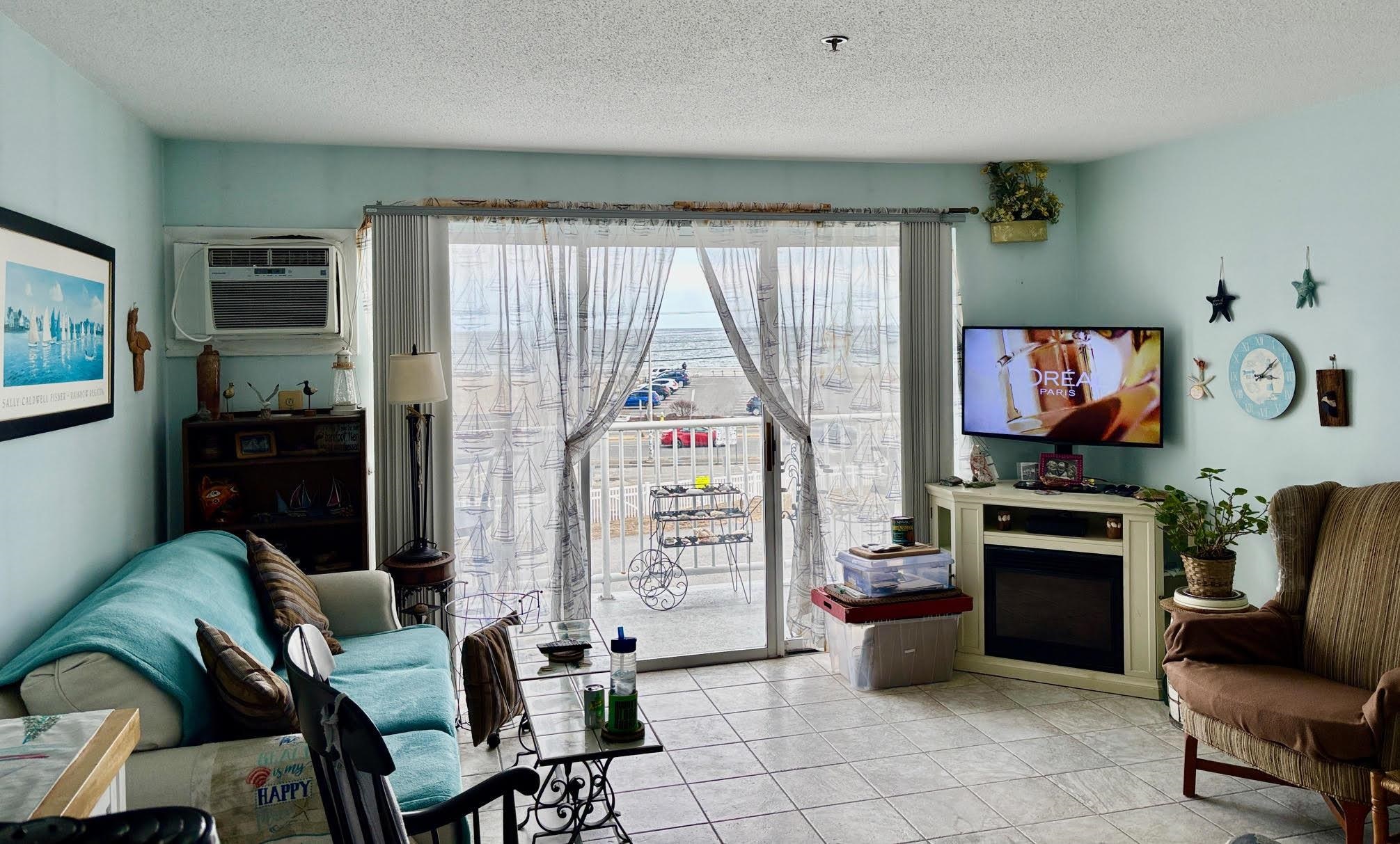 933 Ocean Boulevard 308