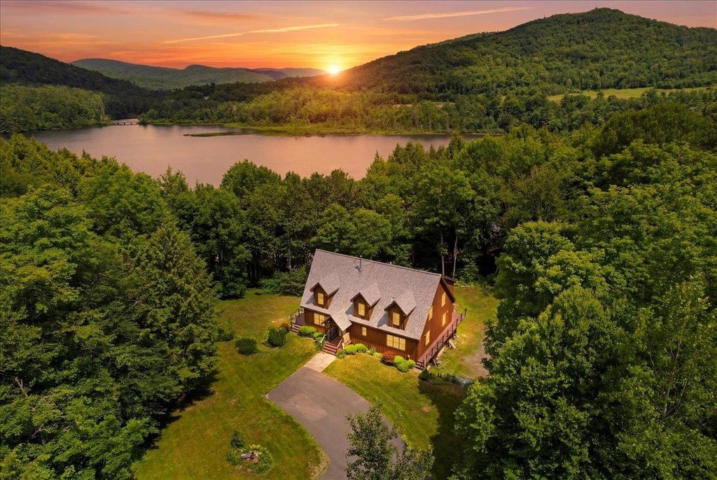 Photo of 1996 Monroe Road, Littleton, NH 03561 (MLS # 5099914)