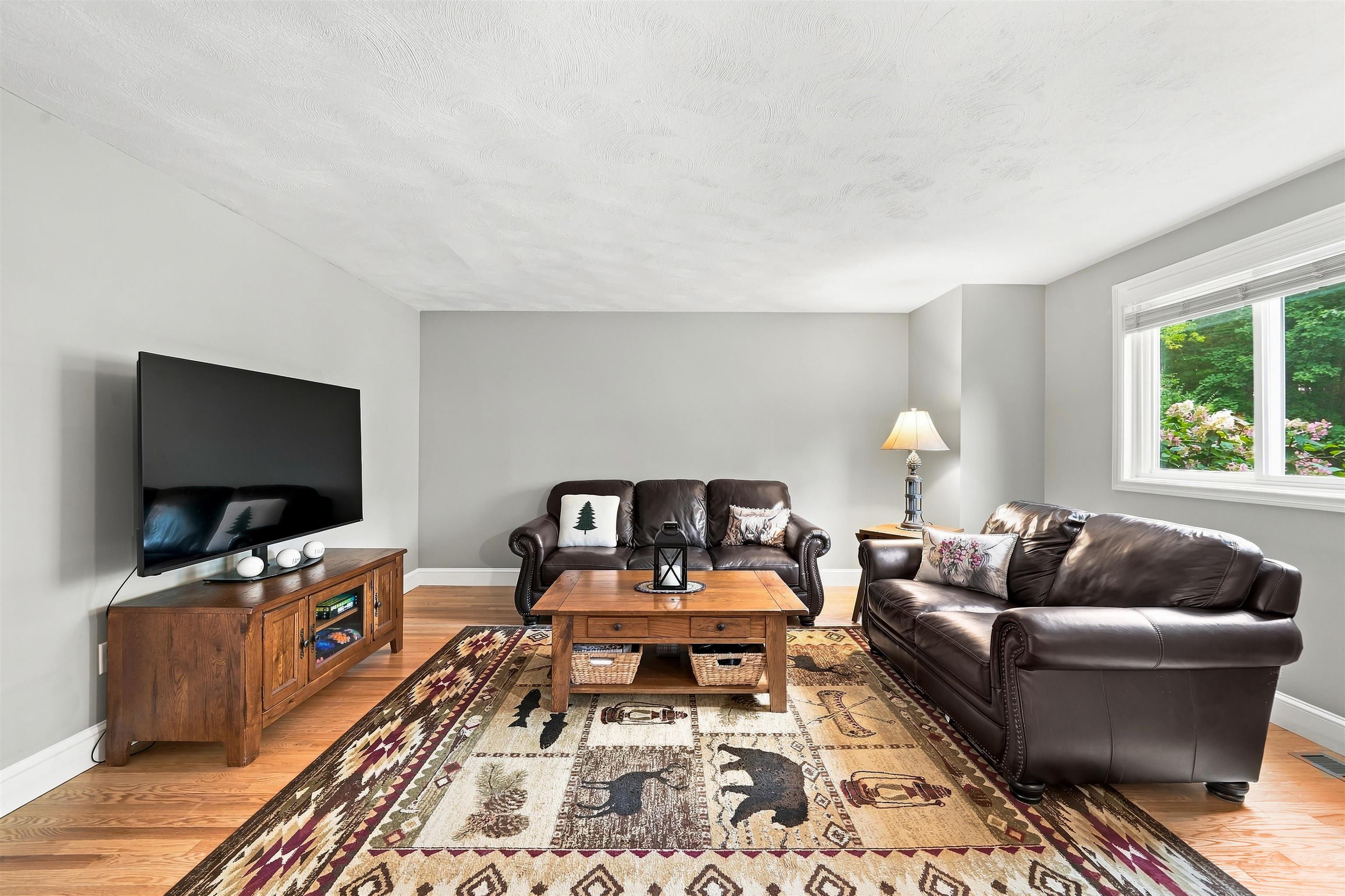 8 Standish Way 6