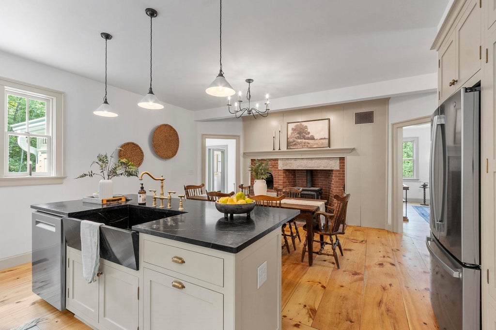 Photo of 405 Mountain Road, Lyndeborough, NH 03082 (MLS # 5108290)