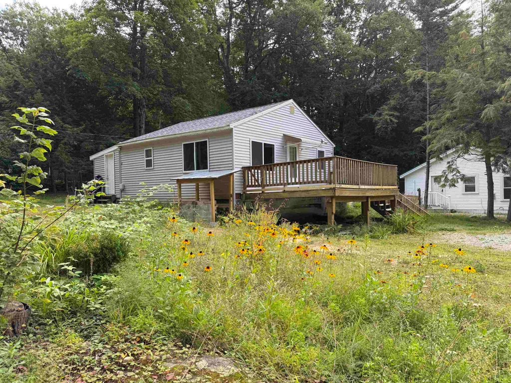 Photo of 22 Chestnut Avenue, Gilmanton, NH 03837 (MLS # 5099349)