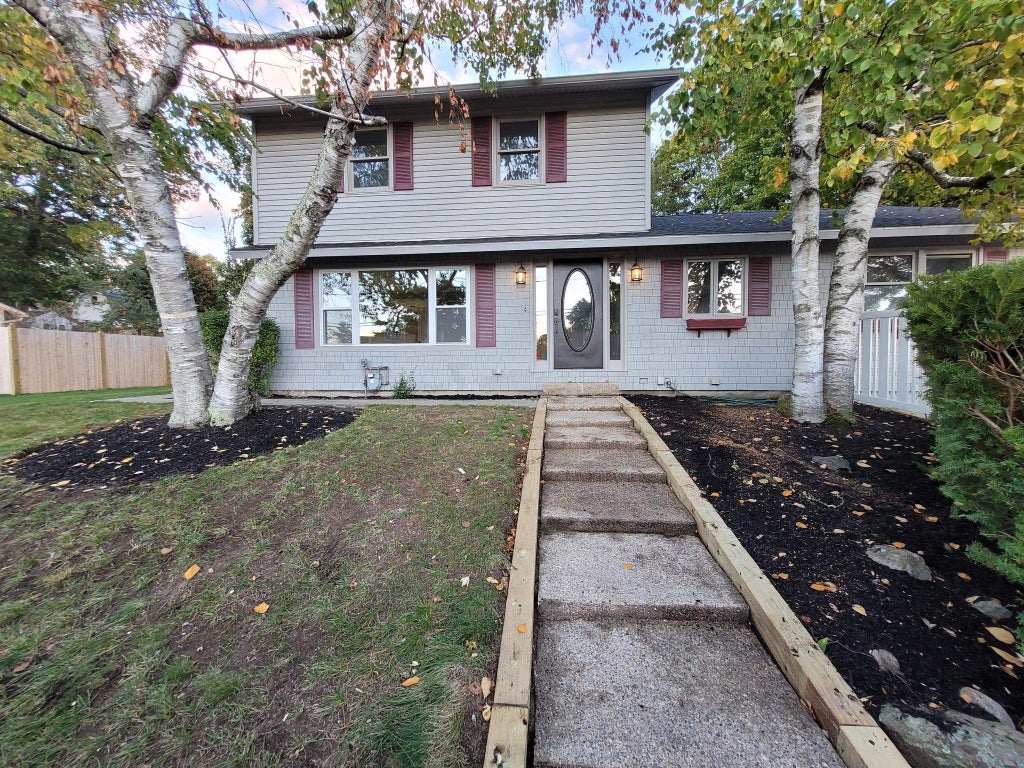 Photo of 15 Meade Street, Nashua, NH 03064 (MLS # 5114323)