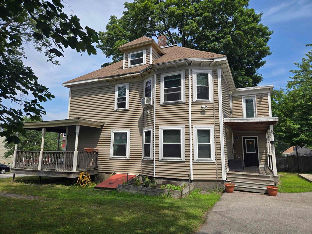 Photo of 841 Beech Street, Manchester, NH 03104 (MLS # 5051542)