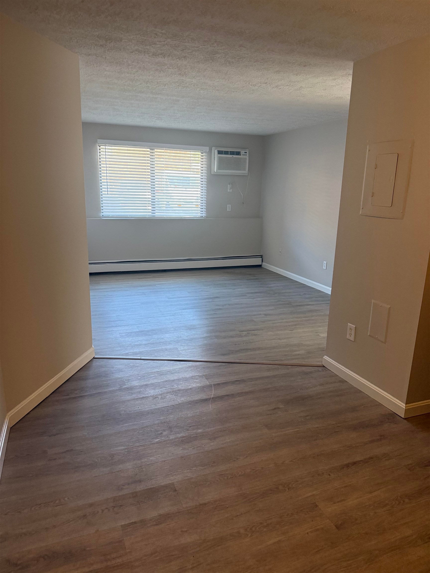 45 Log Street 1H