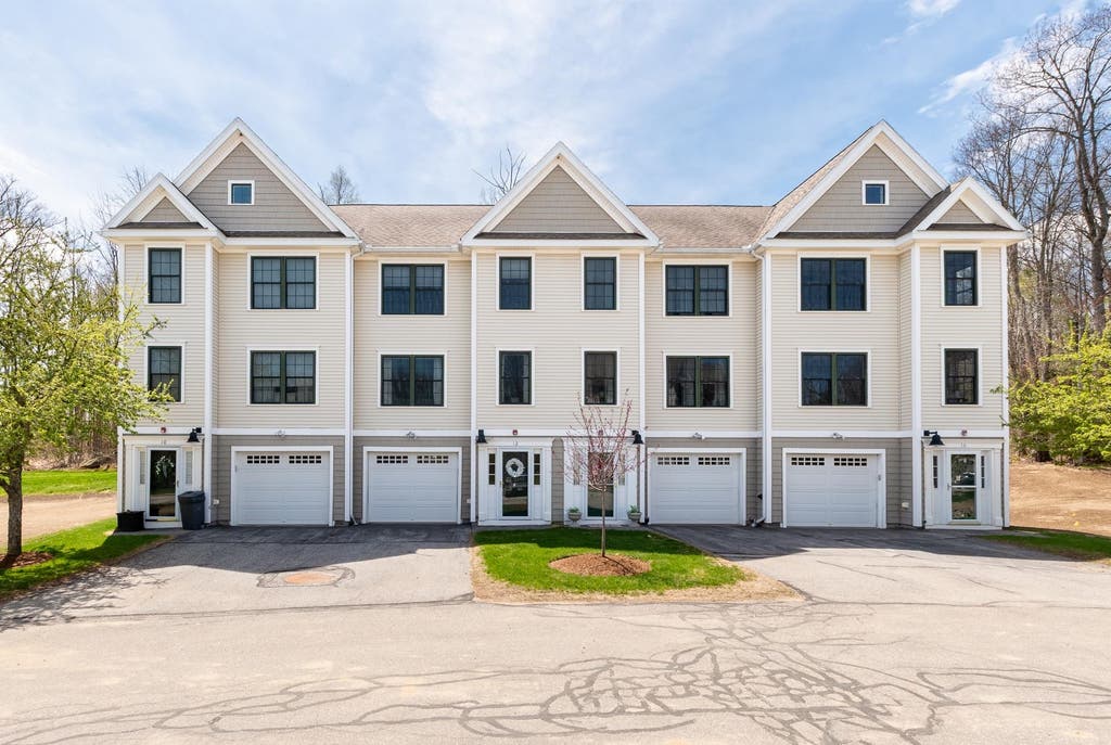 Photo of 12 Village Drive #6, Meredith, NH 03253 (MLS # 5087820)
