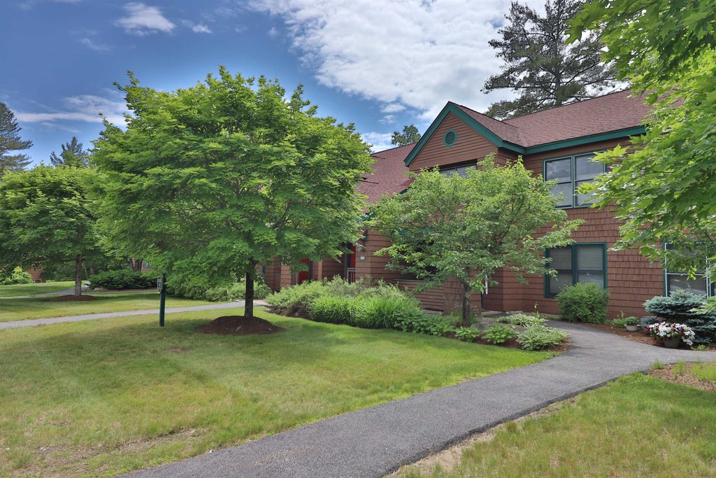 Photo of 152 Deer Park Drive #105, Woodstock, NH 03262 (MLS # 5110479)