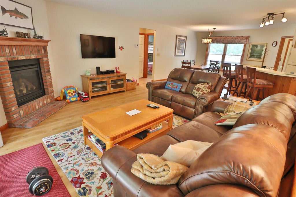 Photo of 152 Deer Park Drive #105, Woodstock, NH 03262 (MLS # 5110479)