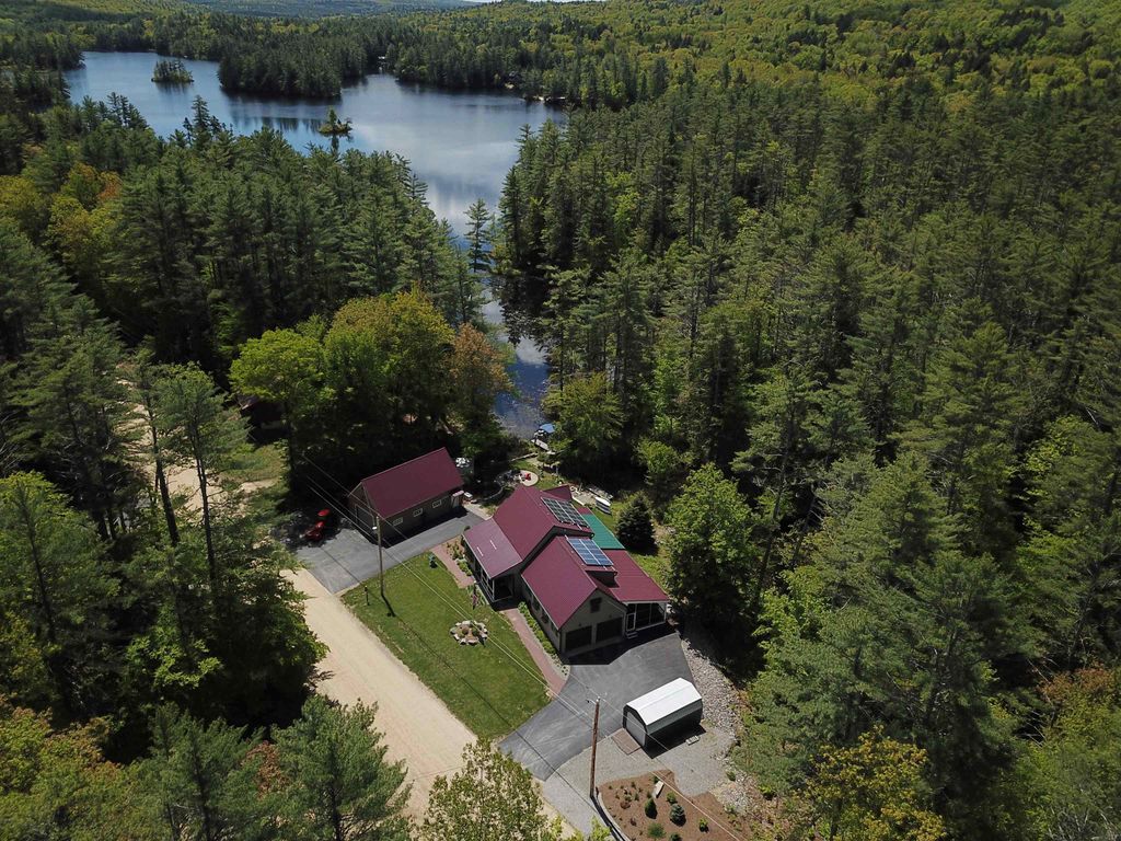 Photo of 41 Hermit Lake Road, Sanbornton, NH 03269 (MLS # 5079491)