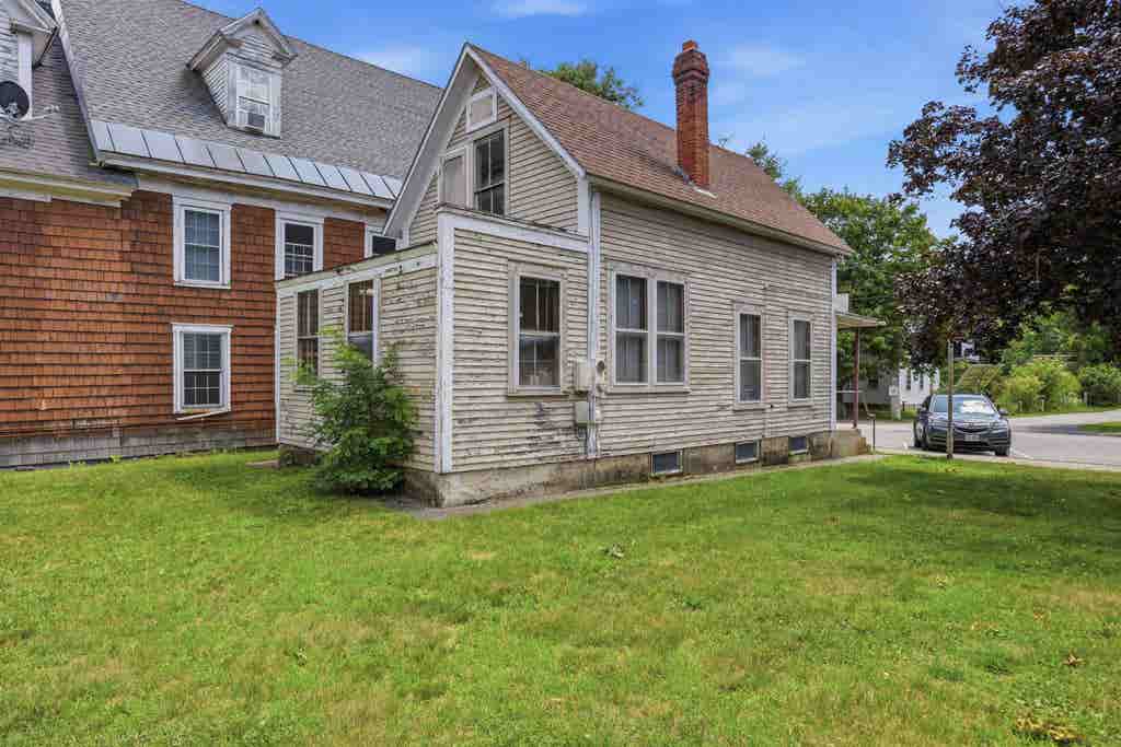Photo of 9 East Main Street, Warner, NH 03278 (MLS # 5103724)