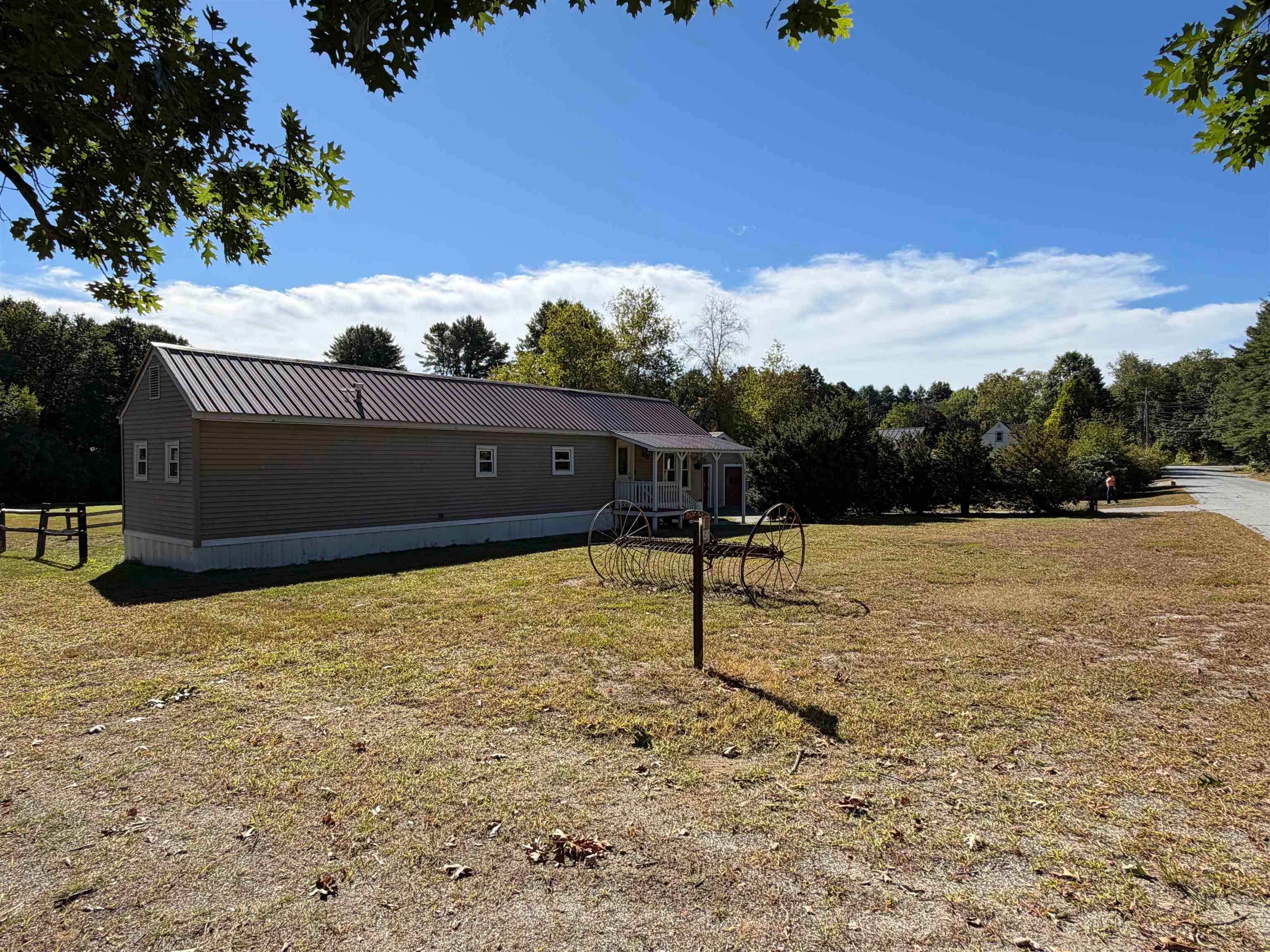 14 Meetinghouse Road
