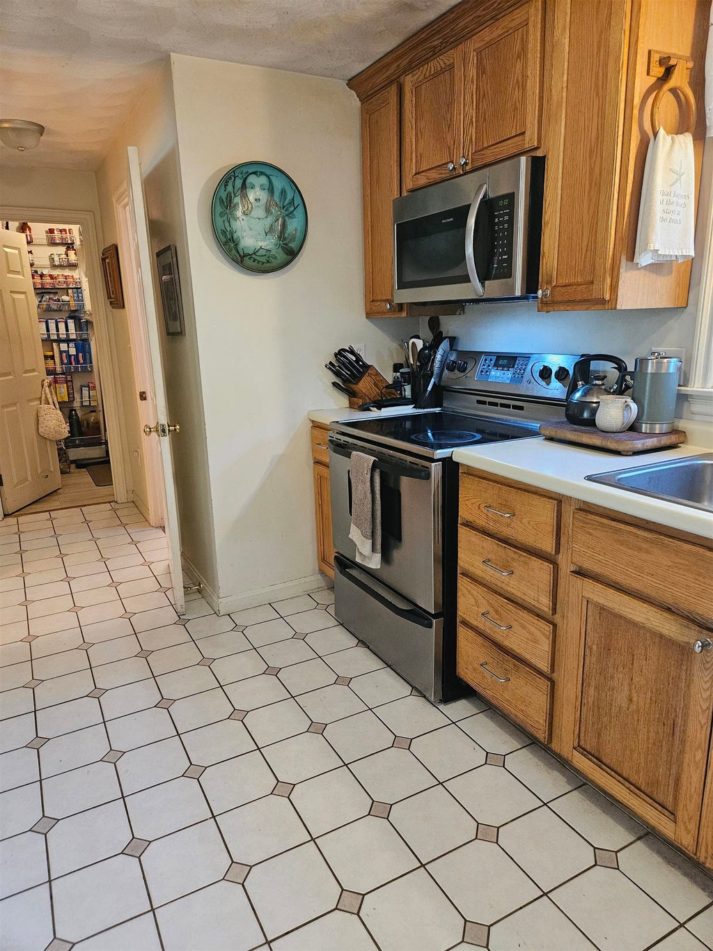 Photo of 7 Chapman Way, Exeter, NH 03833 (MLS # 5078412)