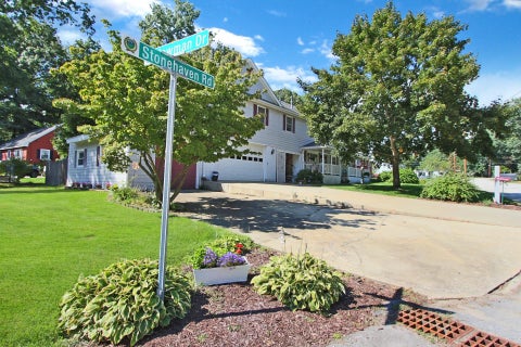 Photo of 12 Stonehaven Road, Nashua, NH 03062 (MLS # 5110422)