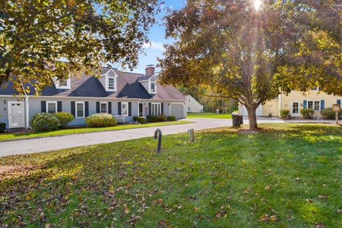 Photo of 7 Great Brook Road, Milford, NH 03055 (MLS # 5113205)
