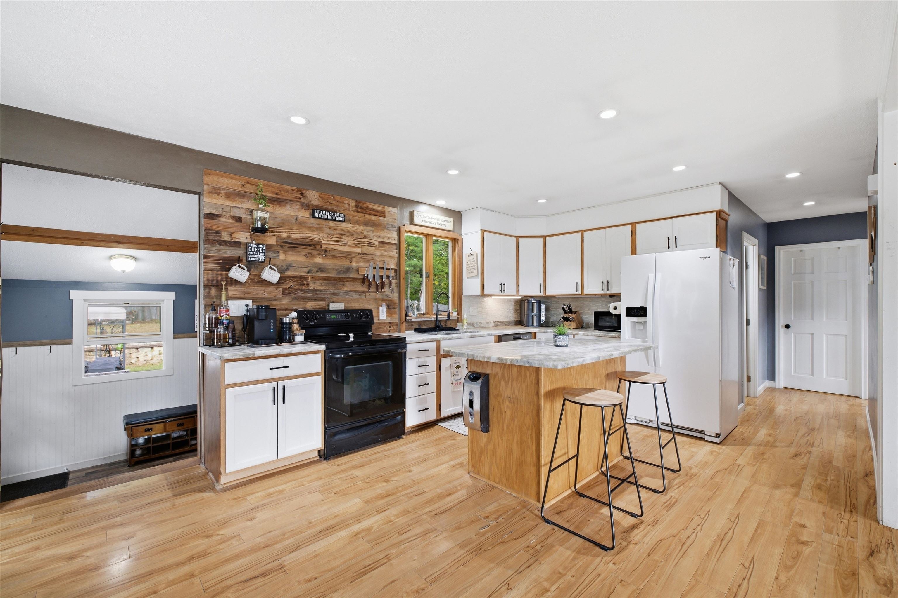 38 Eayers Pond Road