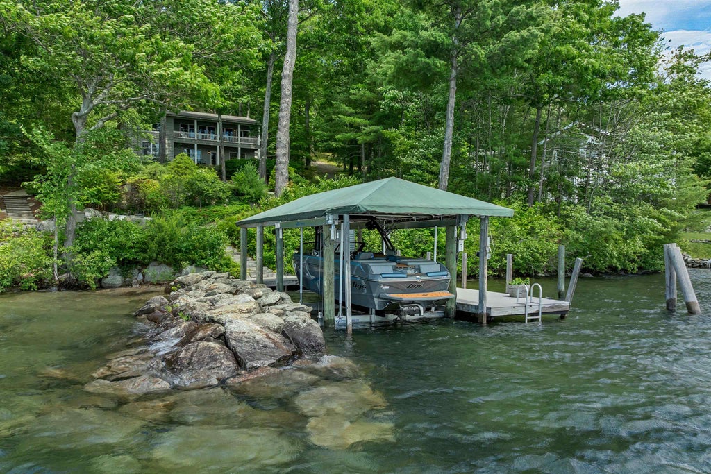 Photo of 188 Edgewater Drive, Gilford, NH 03249 (MLS # 5108751)
