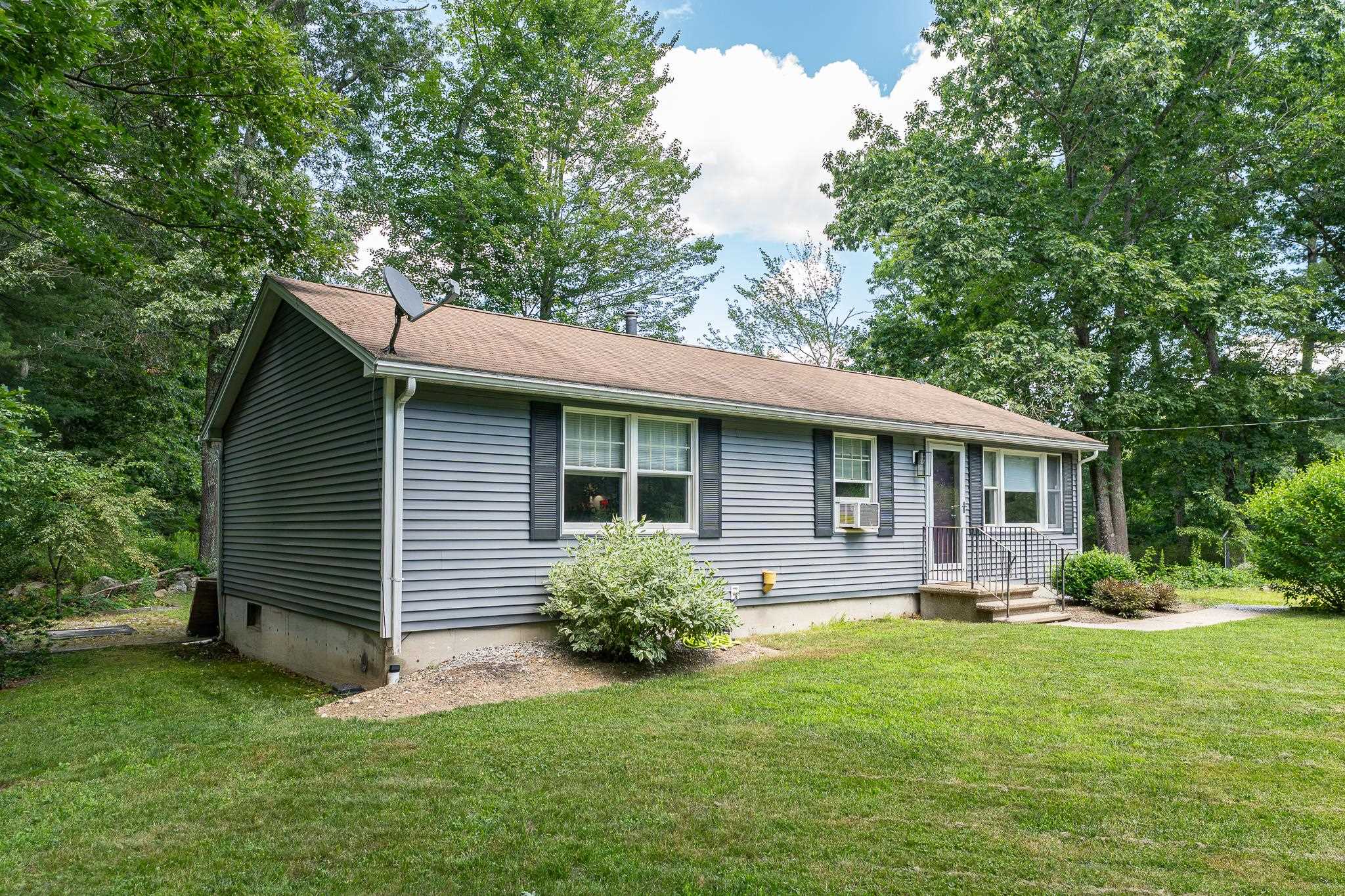 7 Woods Avenue