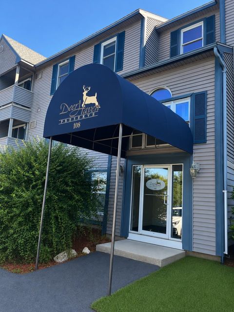Photo of 108 Eastern Avenue #201, Manchester, NH 03104 (MLS # 5101442)