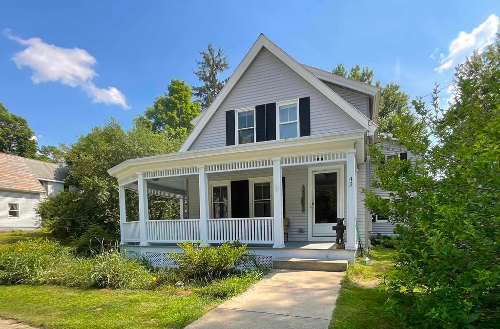 Photo of 43 Ashuelot Street, Swanzey, NH 03446 (MLS # 5105210)