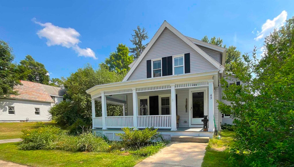 Photo of 43 Ashuelot Street, Swanzey, NH 03446 (MLS # 5105210)