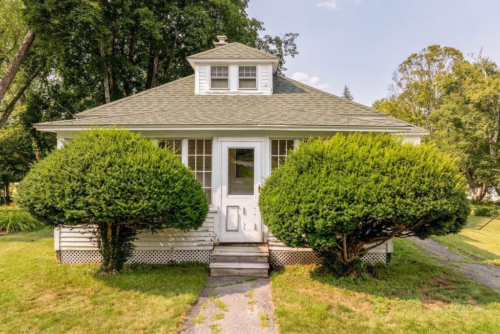 Photo of 16 Stevens Street, Enfield, NH 03748 (MLS # 5104677)