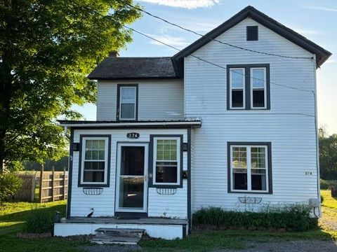 Photo of 374 South Street, Poultney, VT 05764 (MLS # 5094505)