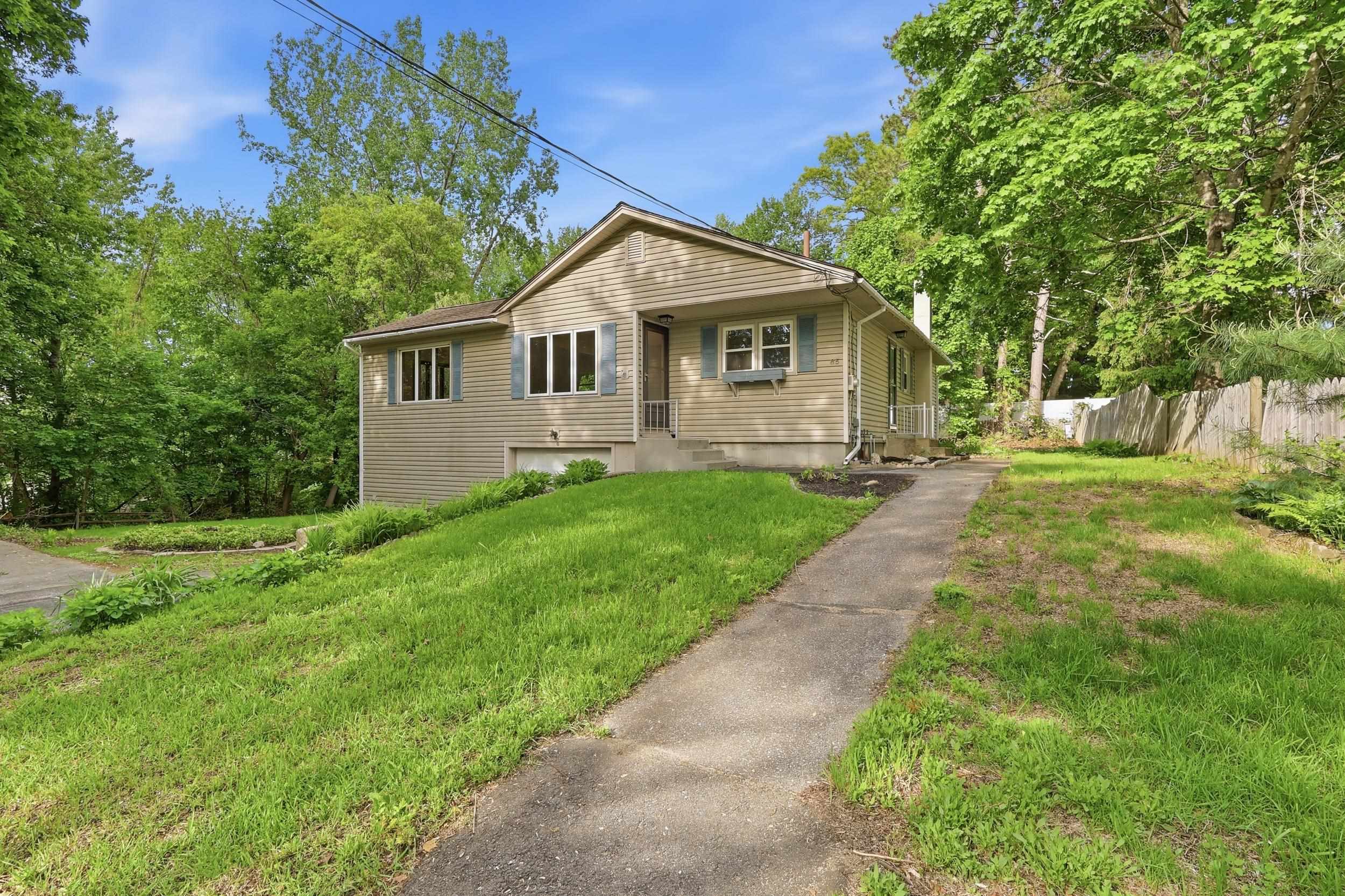 85 Whitney Avenue