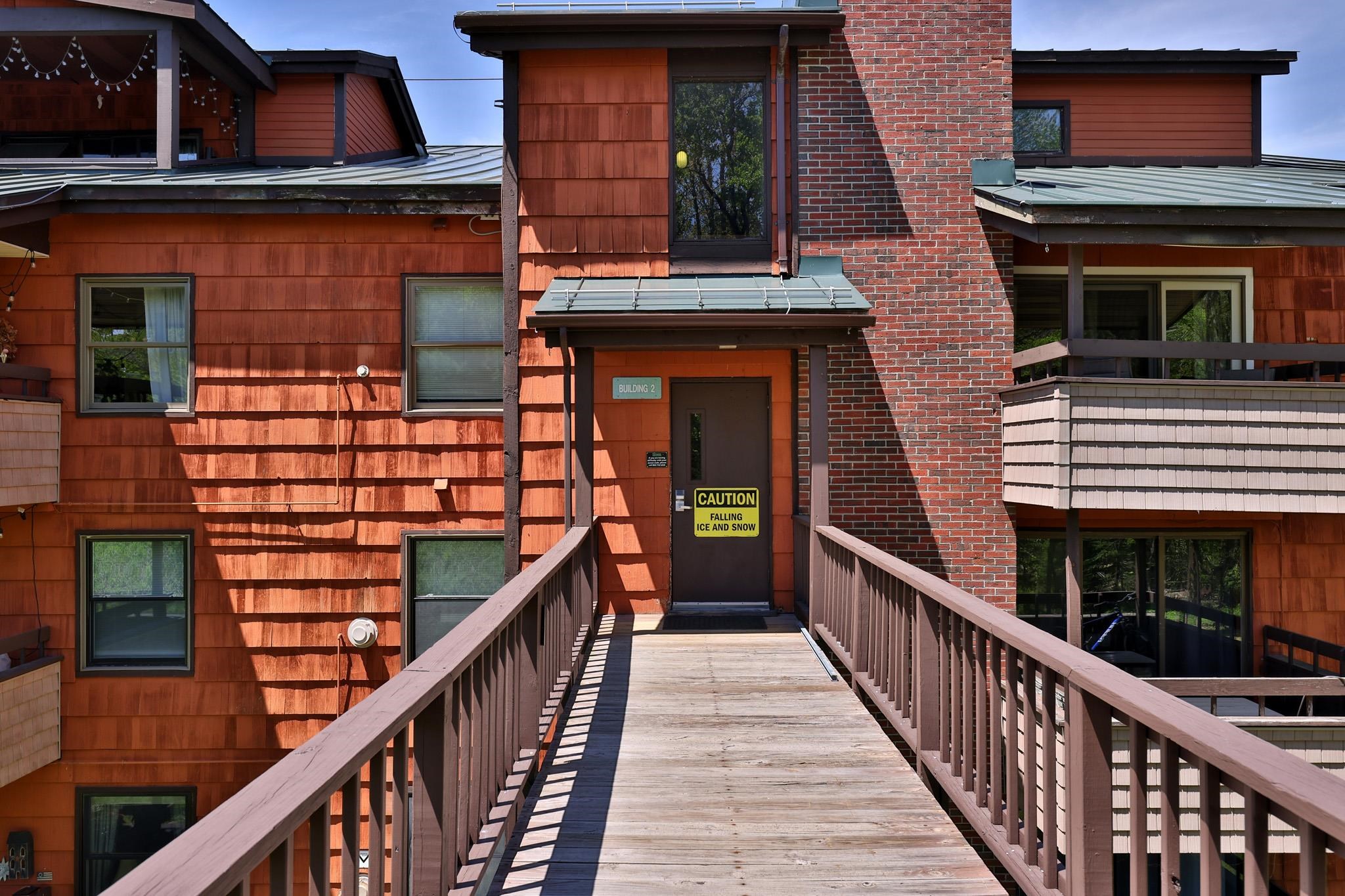 118 Gateway Court B-23