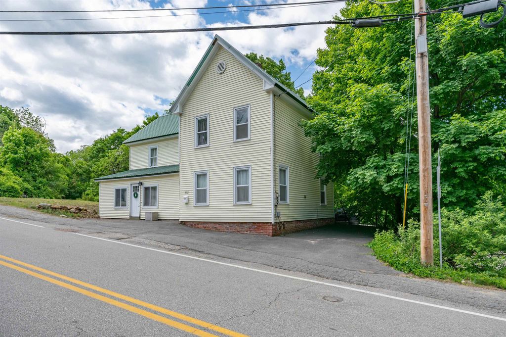 Photo of 337 Roxbury Street, Keene, NH 03431 (MLS # 5092133)