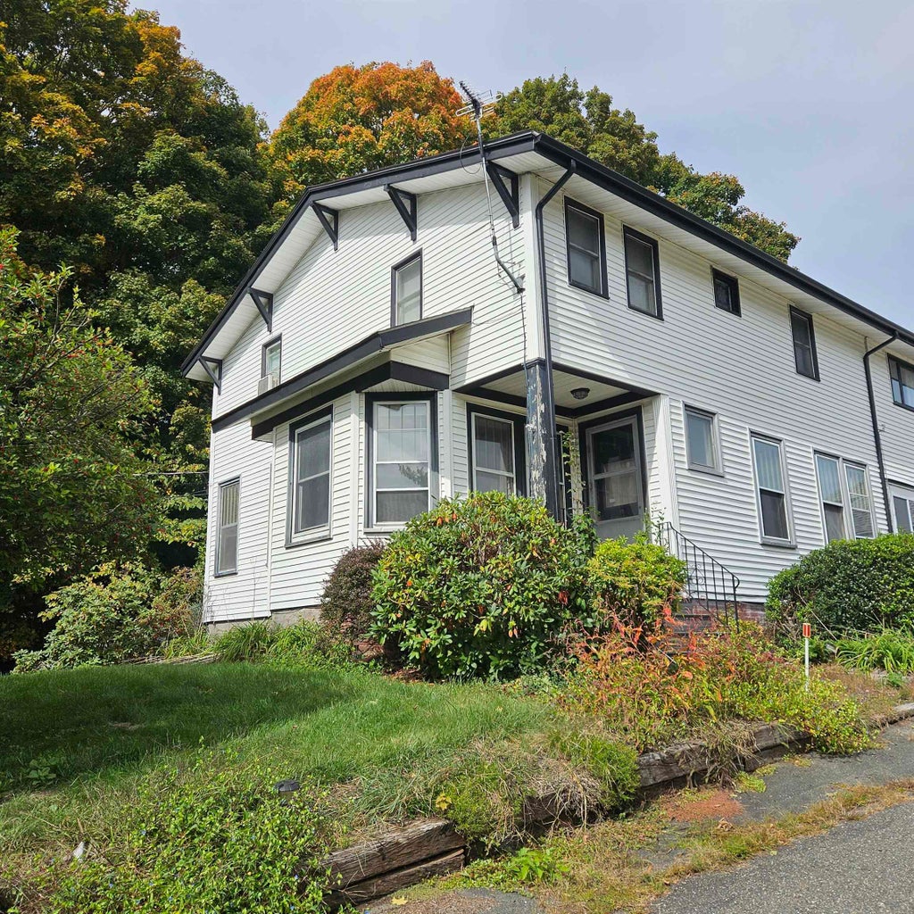 Photo of 8 Main Street, Atkinson, NH 03811 (MLS # 5104101)