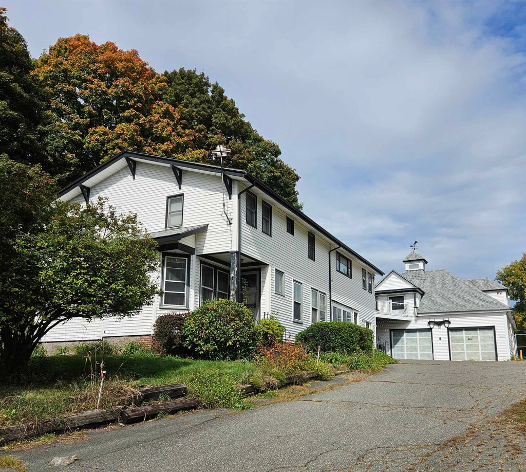 Photo of 8 Main Street, Atkinson, NH 03811 (MLS # 5104101)