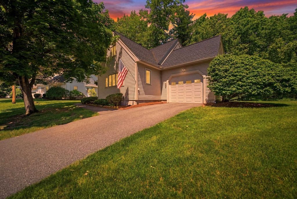 Photo of 39 Norma Drive, Nashua, NH 03062 (MLS # 5091248)