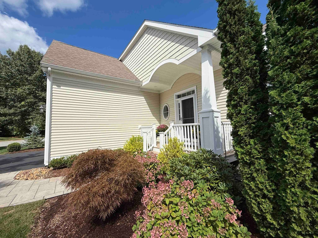 Photo of 5 Metea Lane, Bedford, NH 03110 (MLS # 5110589)
