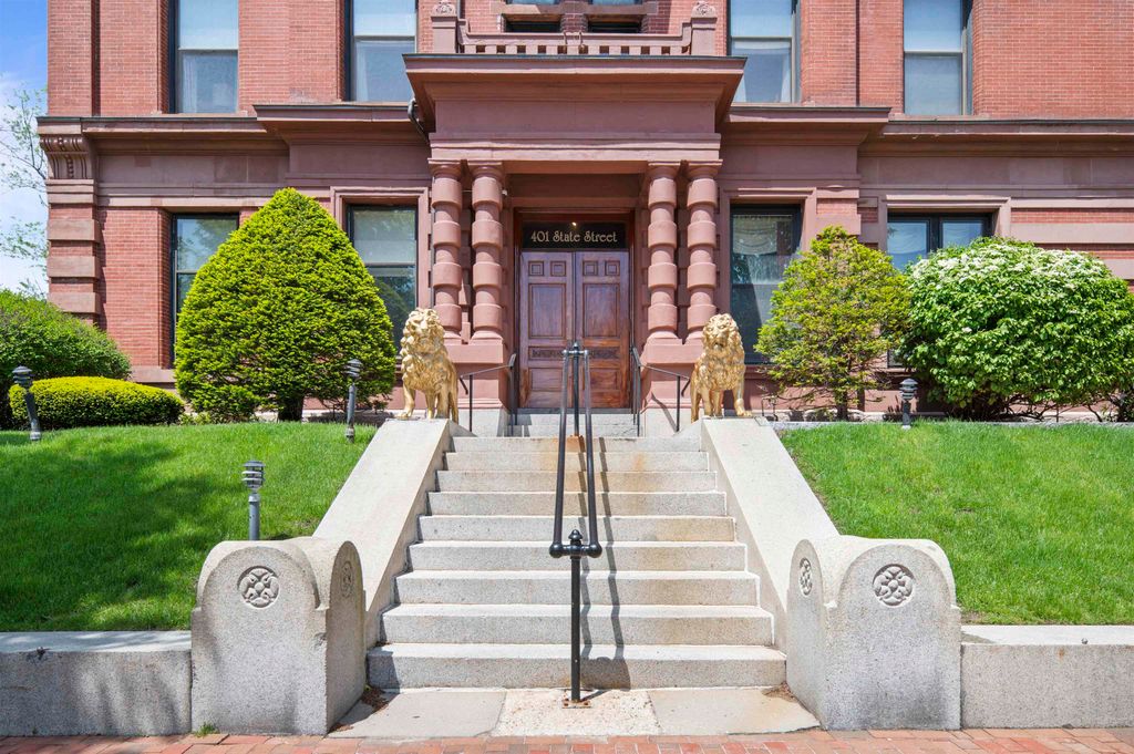 Photo of 401 State Street #M-301, Portsmouth, NH 03801 (MLS # 5085827)