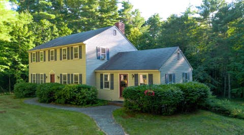 Photo of 5 Southfield Road, Amherst, NH 03031 (MLS # 5106139)