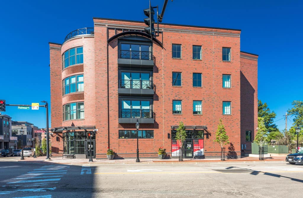 Photo of 70 Maplewood Avenue #403, Portsmouth, NH 03801 (MLS # 5105932)