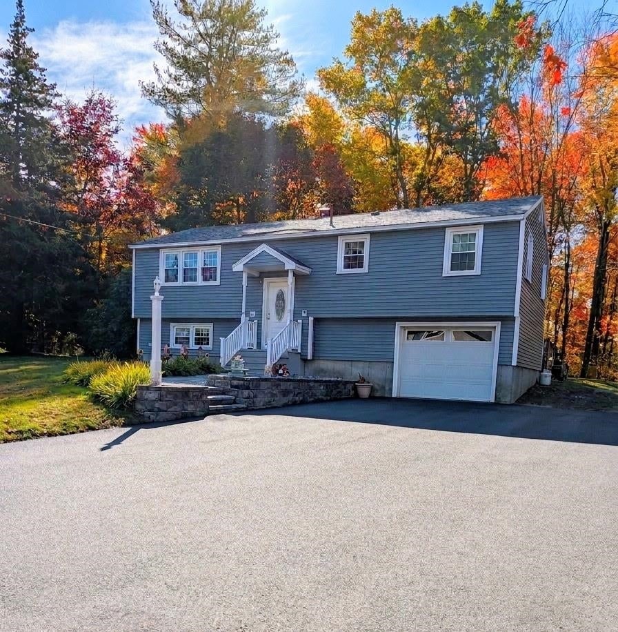 Photo of 27 Beverly Avenue, Salem, NH 03079 (MLS # 5115318)