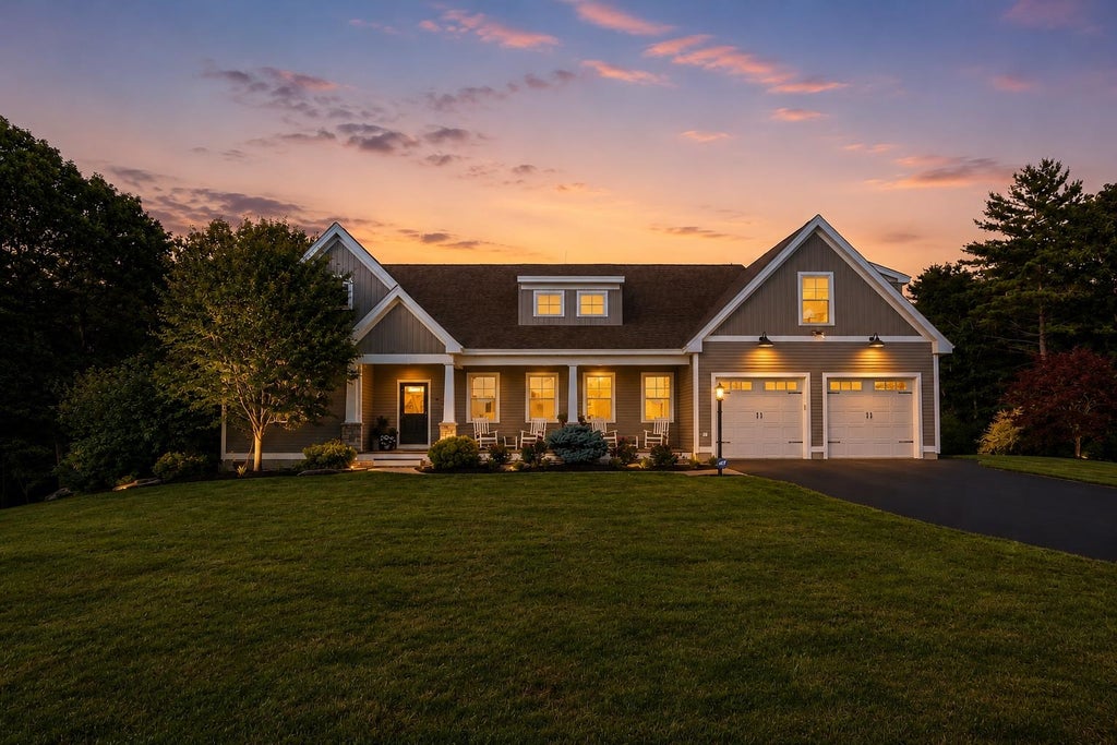 Photo of 18 Sunrise Circle, Auburn, NH 03032 (MLS # 5106940)