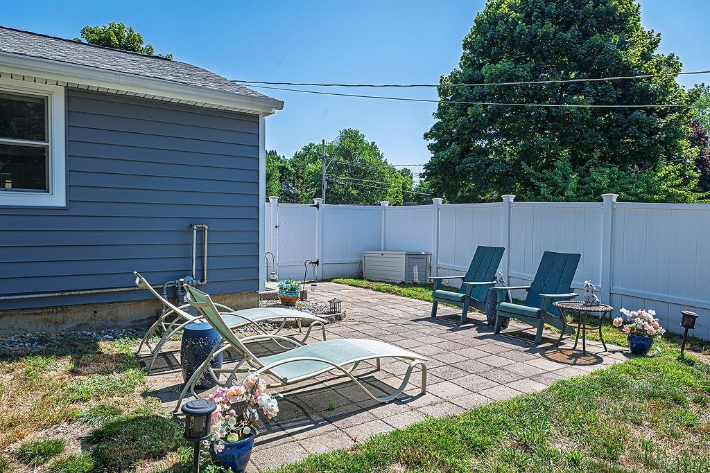 1 Eastmor Lane