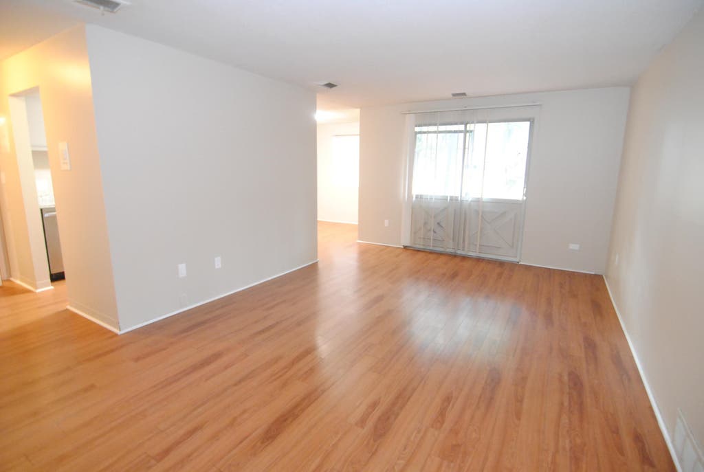 Photo of 3 Louisburg Square #7, Nashua, NH 03060 (MLS # 5105716)