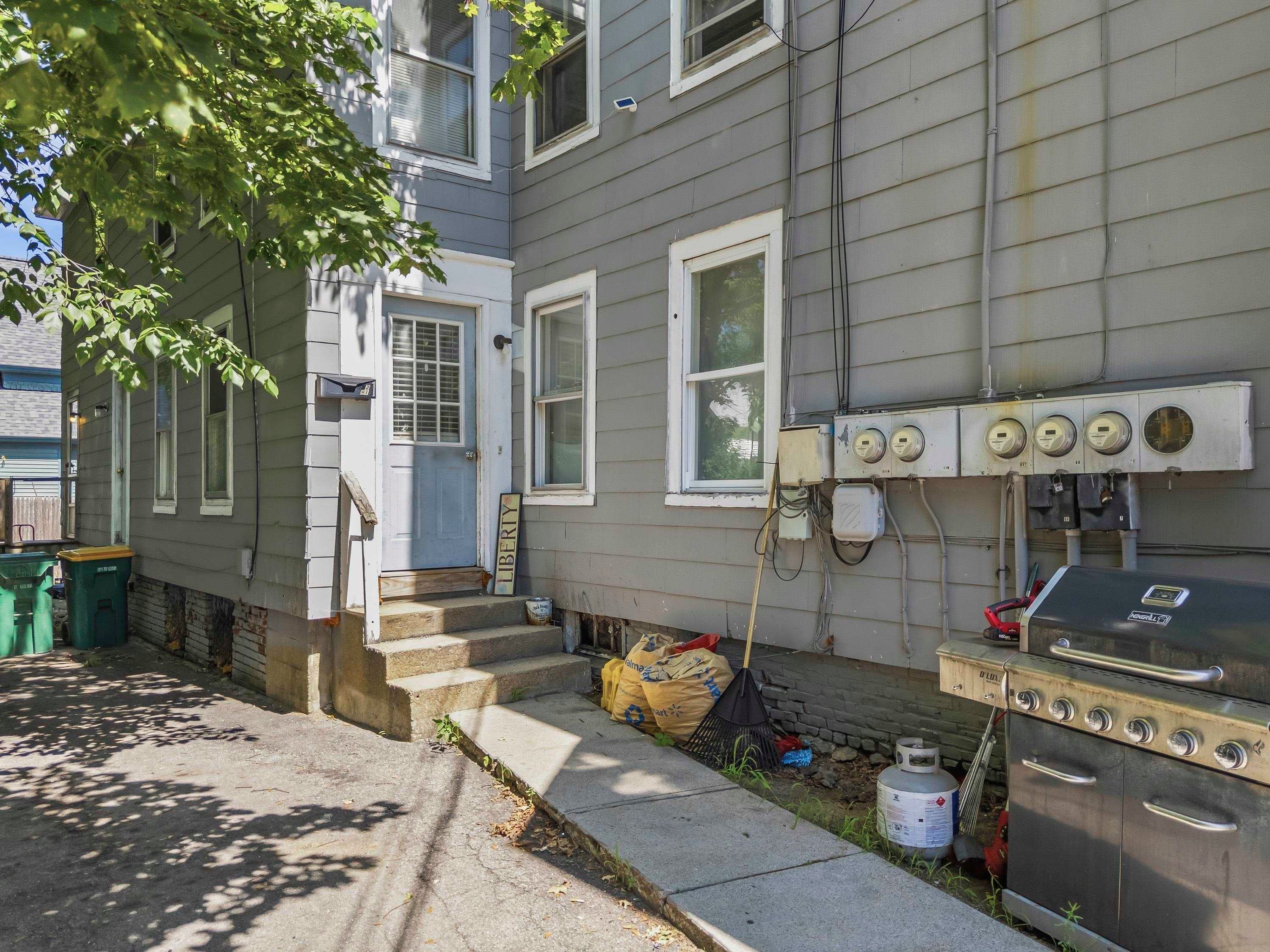 352 Portland Street