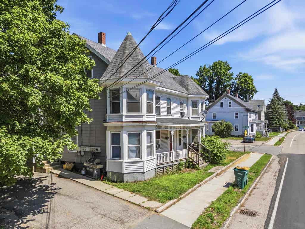 Photo of 352 Portland Street, Rochester, NH 03867 (MLS # 5103931)