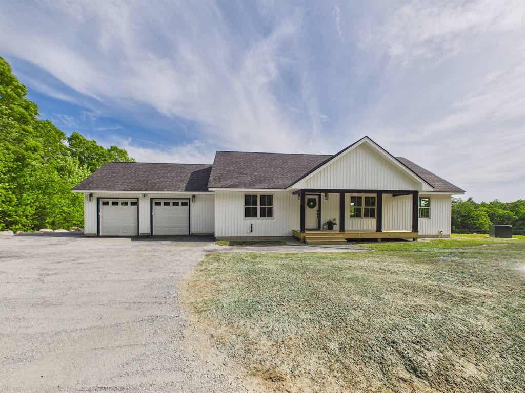 Photo of 49 Old Mtn Turnpike Road, Winchester, NH 03470 (MLS # 5093291)