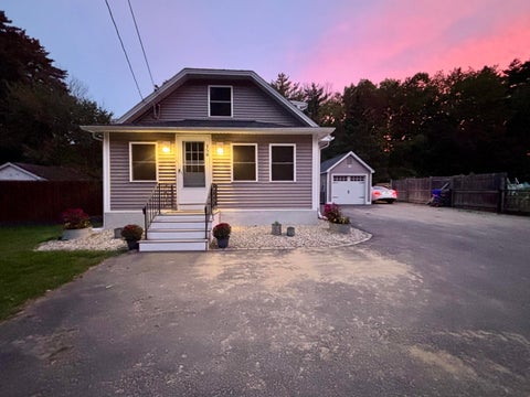 Photo of 158 E Main Street, Hampstead, NH 03826 (MLS # 5111723)