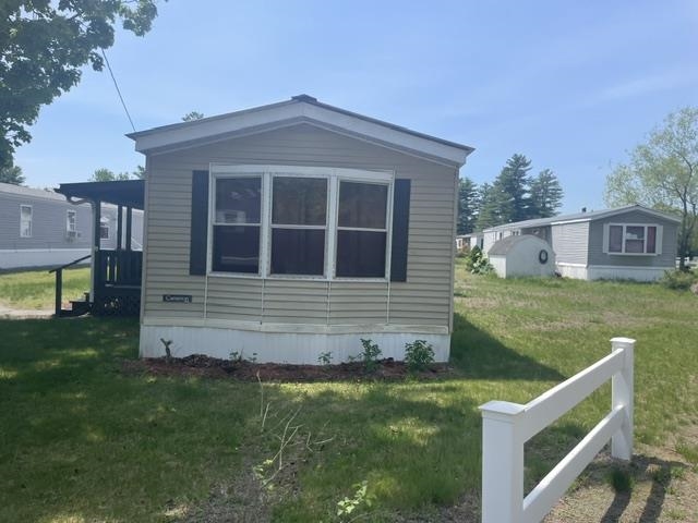 4 Robbins Street