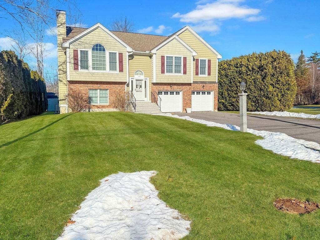 Photo of 129 Sunset Drive, Belmont, NH 03220 (MLS # 5083915)