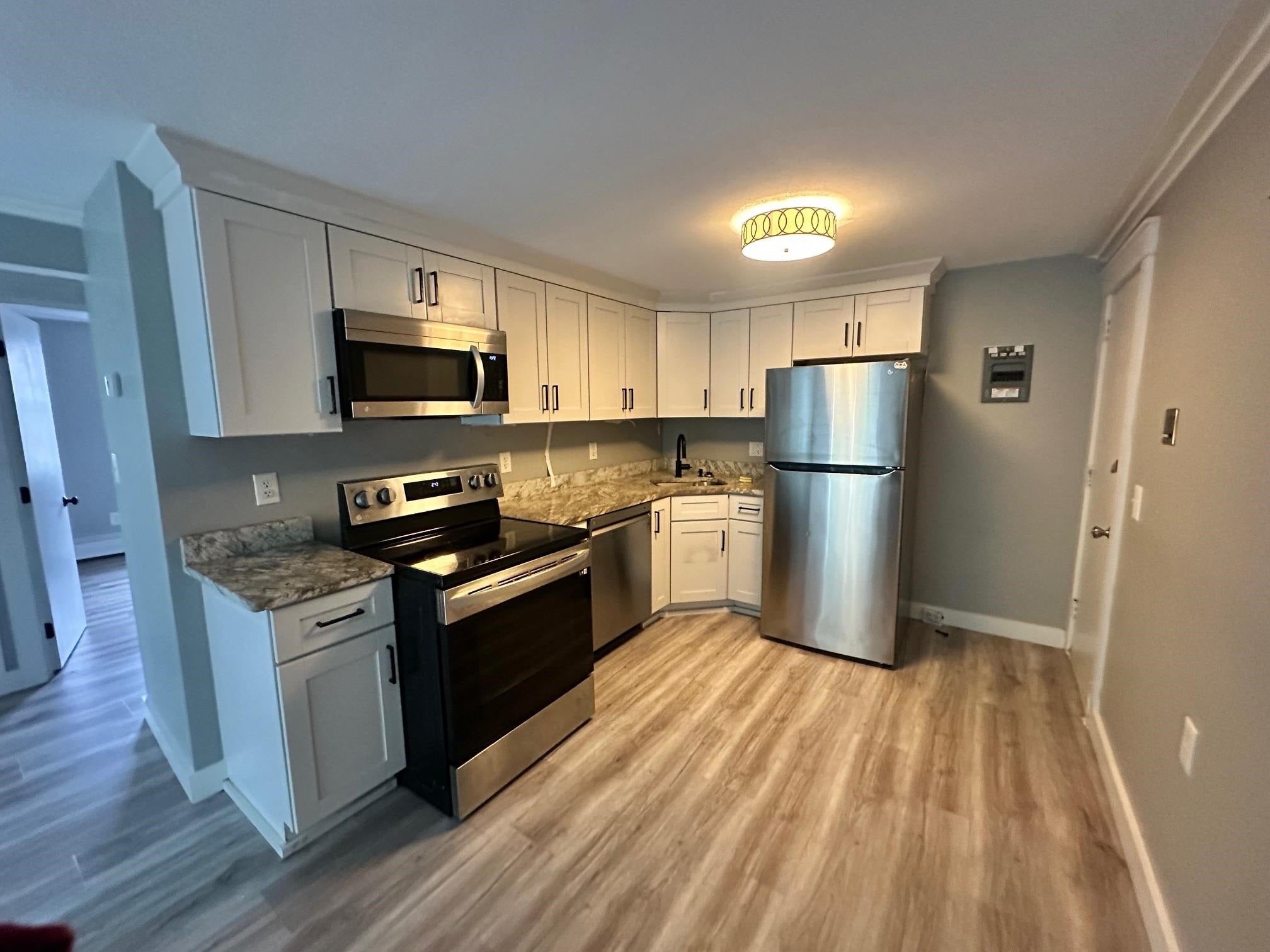 101 East Broadway Street 8