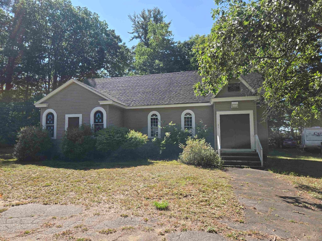 Photo of 26 S Sulloway Street, Franklin, NH 03235 (MLS # 5109596)