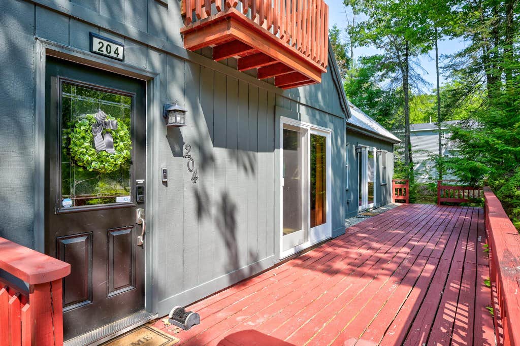 Photo of 204 Limac Circle, Conway, NH 03813 (MLS # 5102820)
