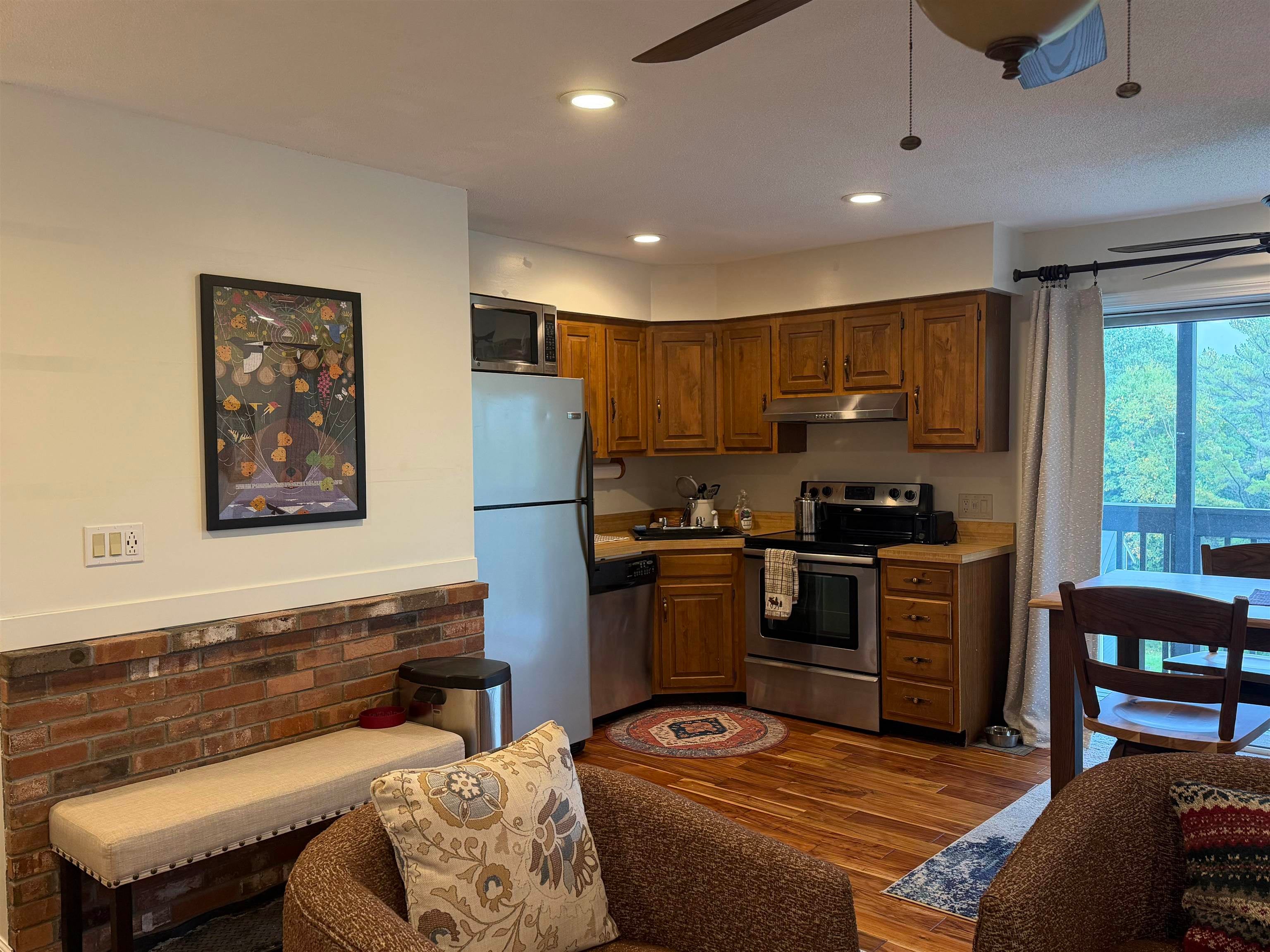 2202 Mountain Road 47